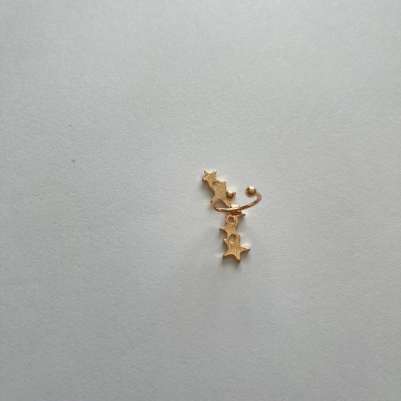 STAR GOLD EAR CUFF - Picture 4 of 4